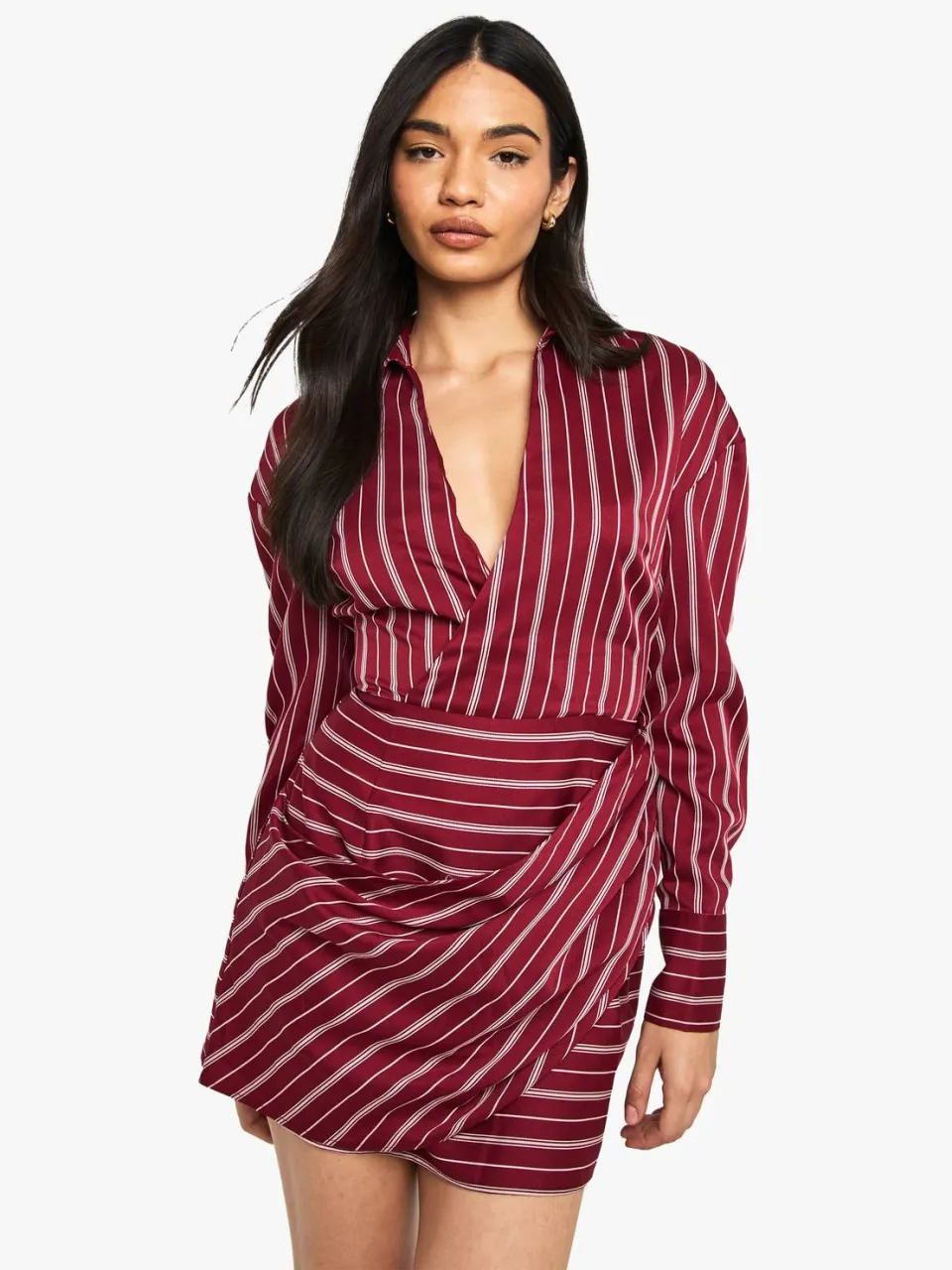 boohoo Dames Gestreepte wikkeloverhemdjurk rood, foto 3