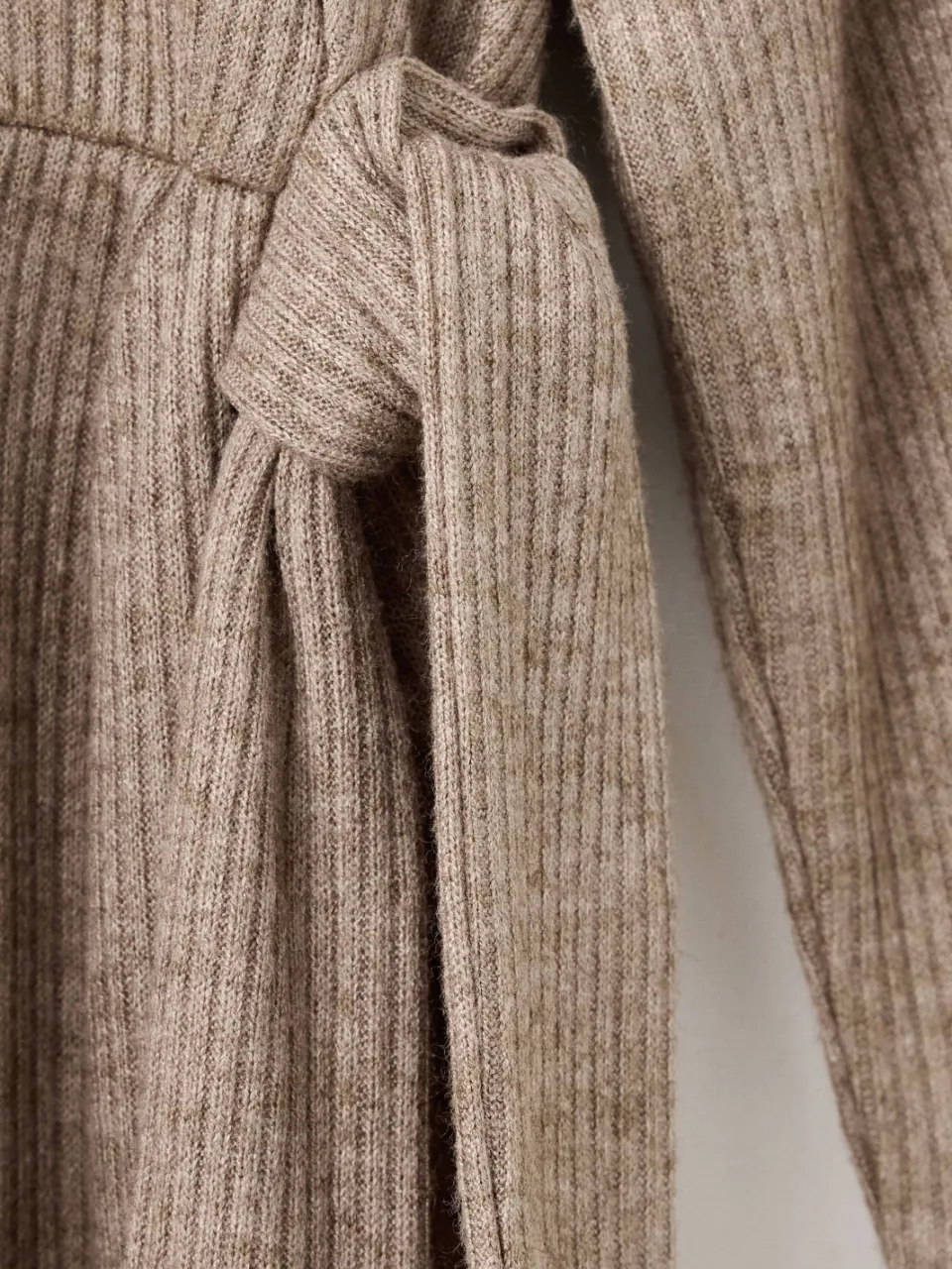 Mango Kids gebreide jurk beige/bruin, foto 4