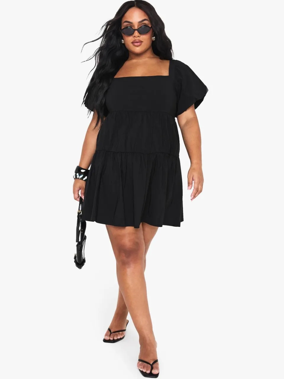 boohoo Dames Plus Extreme pofmouwen gelaagde smockjurk zwart, foto 2
