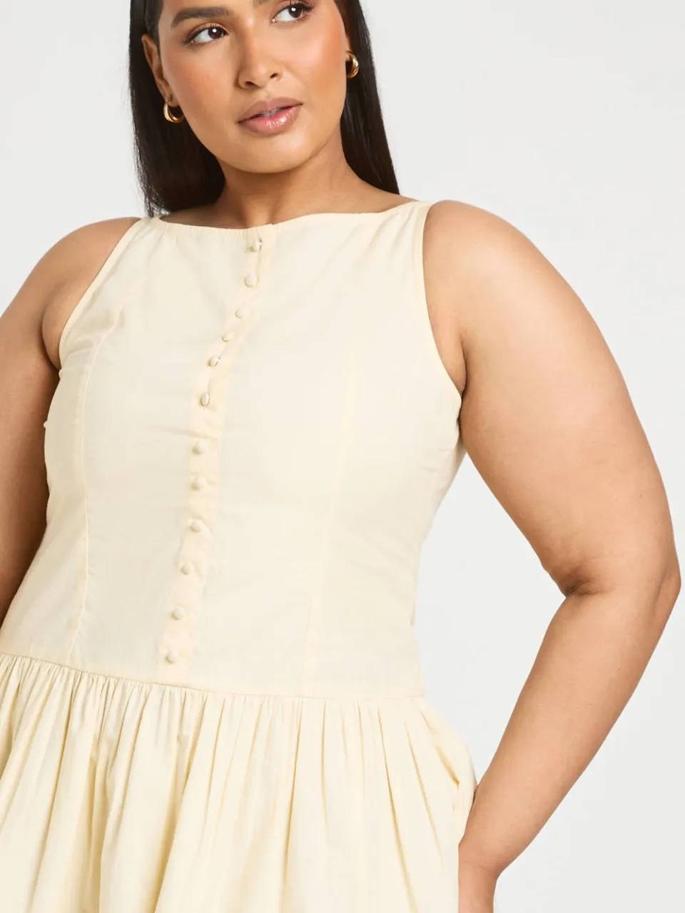 boohoo Dames Plus Skater Mini-jurk Met Boothals En Knoopdetail citroen, foto 4