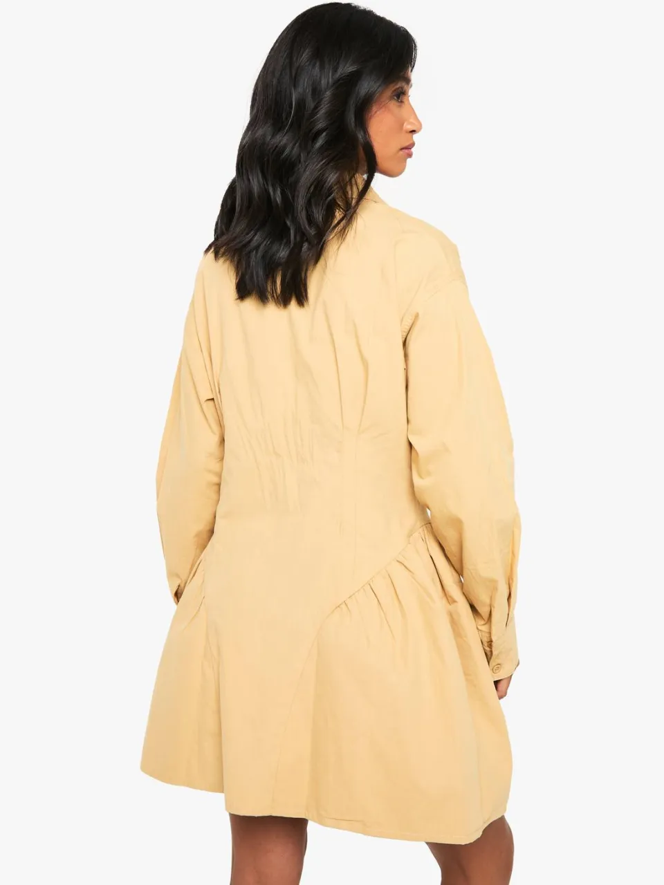 boohoo Dames Petite Poplin Overhemdjurk met Volumineuze Zoom kaki, foto 3