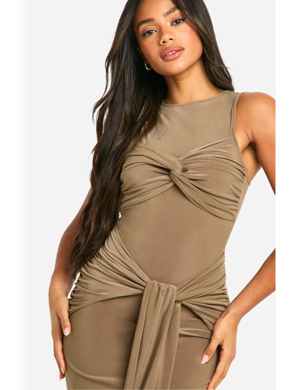 boohoo Dames Geraffelde Twistdetail Racer-nek Maxi Jurk paddestoel, foto 3