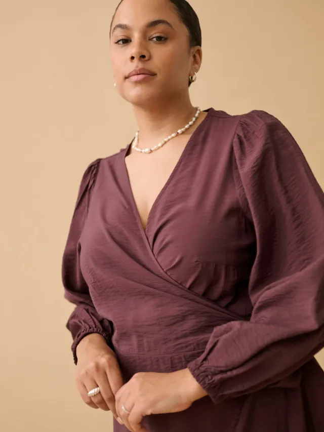 Kaffe Curve viscose maxi wikkeljurk Plus Size - donkerbruin, foto 5