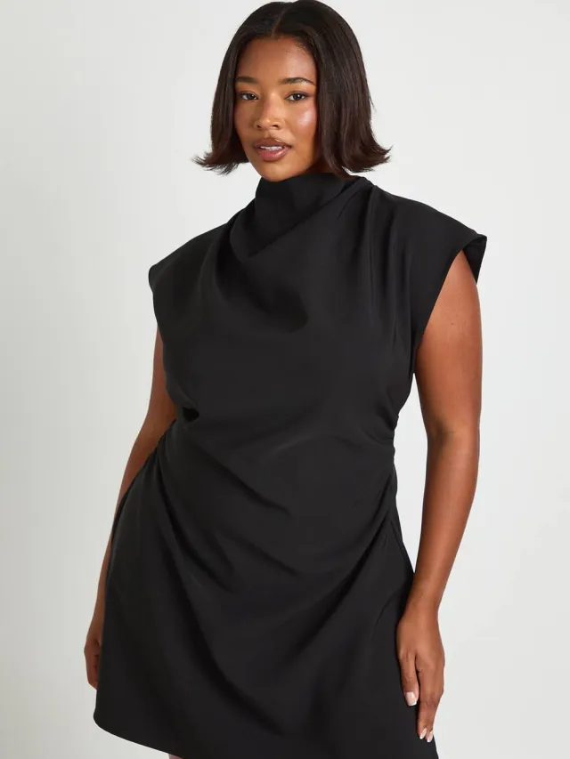 boohoo Dames Plus Asymmetrische Gegromde Capmouw Shift Jurk Zwart