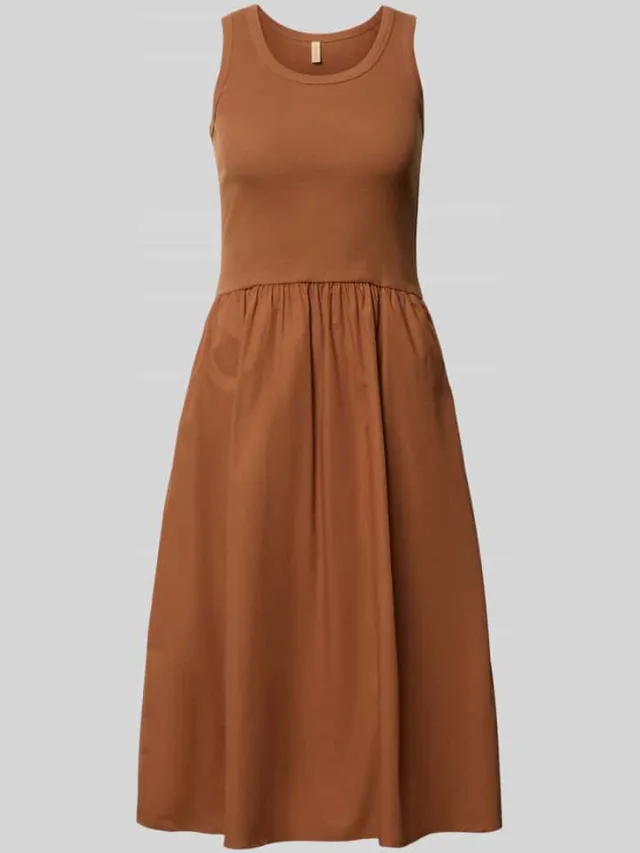 Soyaconcept Knielange jurk in 2-in-1-look middenbruin, foto 2