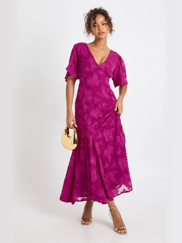 boohoo Dames Burnout Bloemen Angel Sleeve Midaxi Jurk Pruim