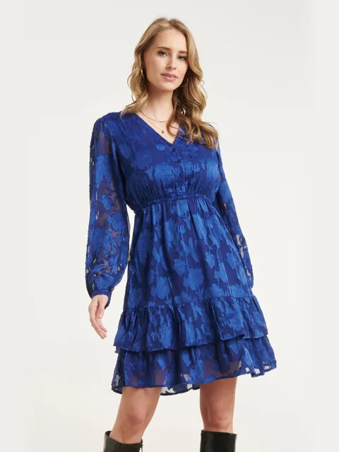 Smashed Lemon Blauwe jurk met bloemenstructuur en ruffle zoom