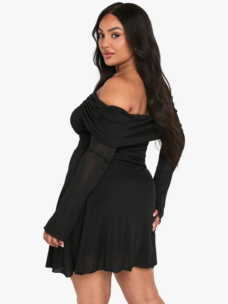 boohoo Dames Plus Twist Detail Geruched Skater Jurk zwart, foto 3