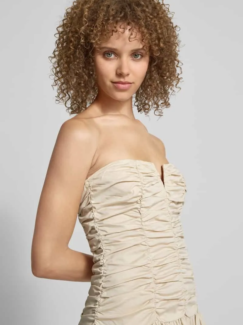 Amy Lynn Cocktailjurk met plooien model 'Shyla' offwhite, foto 5
