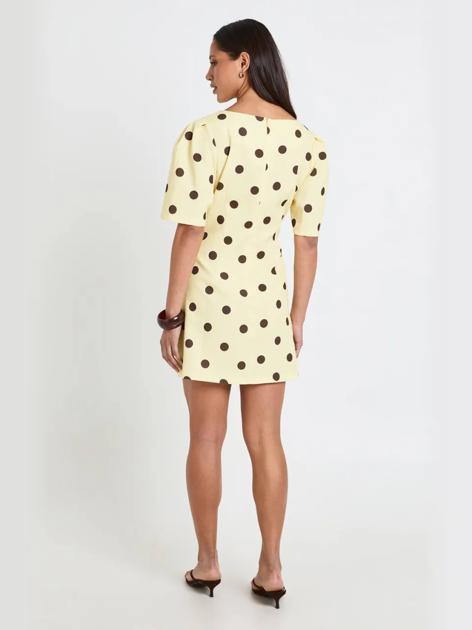 boohoo Dames Gestructureerde Mini-jurk Met Polkadots En Naaddetails citroen, foto 3