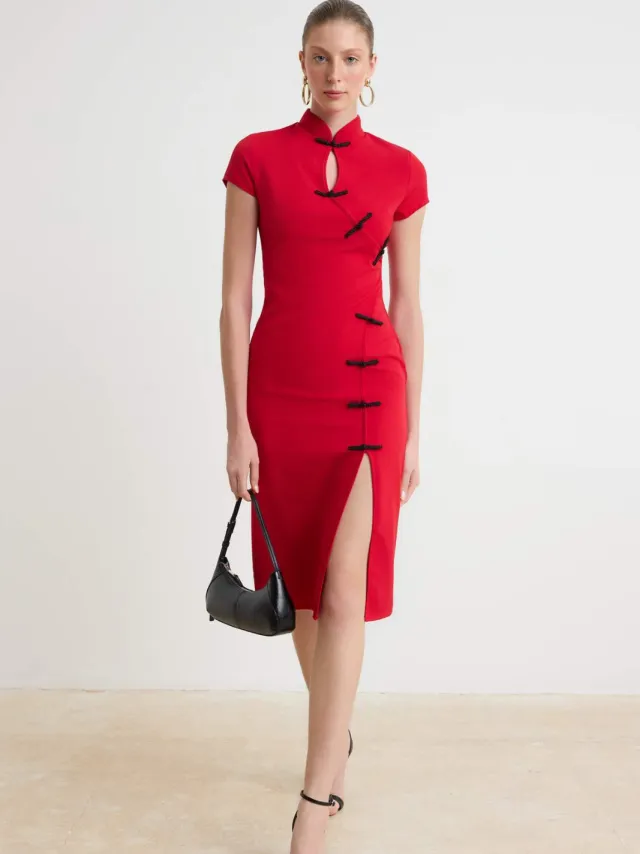 Trendyol TRENDYOLMİLLA Dames Rood Effen Midi Kort Bodycon Jurken