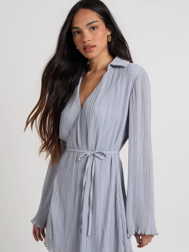 boohoo Dames Plisse Wikkel Voorkant Blousejurk Stoffig Blauw