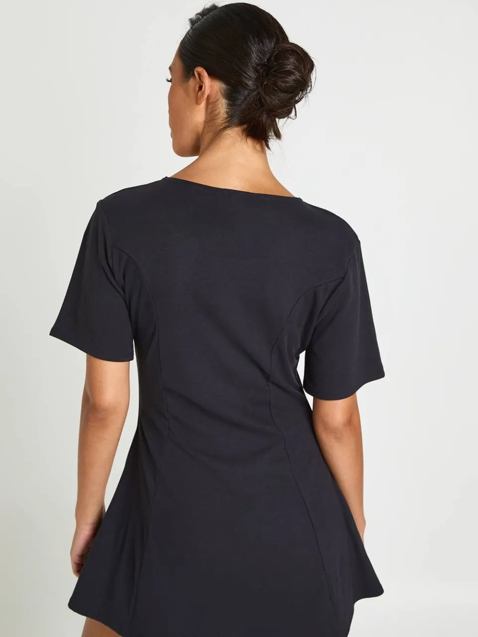 boohoo Dames Basic Superzacht Korte Mouw Skater Jurk zwart, foto 3