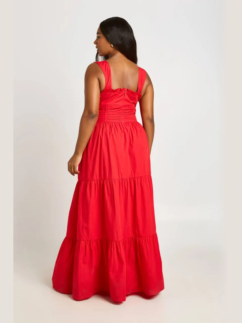 boohoo Dames Plus Gerimpelde Poplin Maxi Jurk rood, foto 2