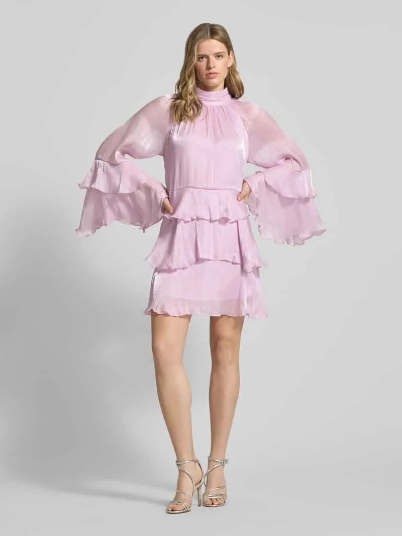 Gina Tricot mini-jurk in laagjeslook model 'Flowy frill' lila, foto 4