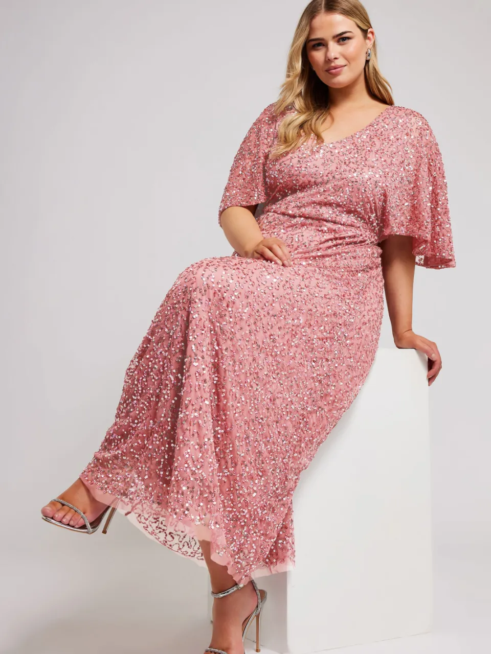 Luxe: Ultimate Embellishment Luxe Maxijurk Met Allover Paillettenversiering & Engelmouwen In Rozesize 42, foto 3