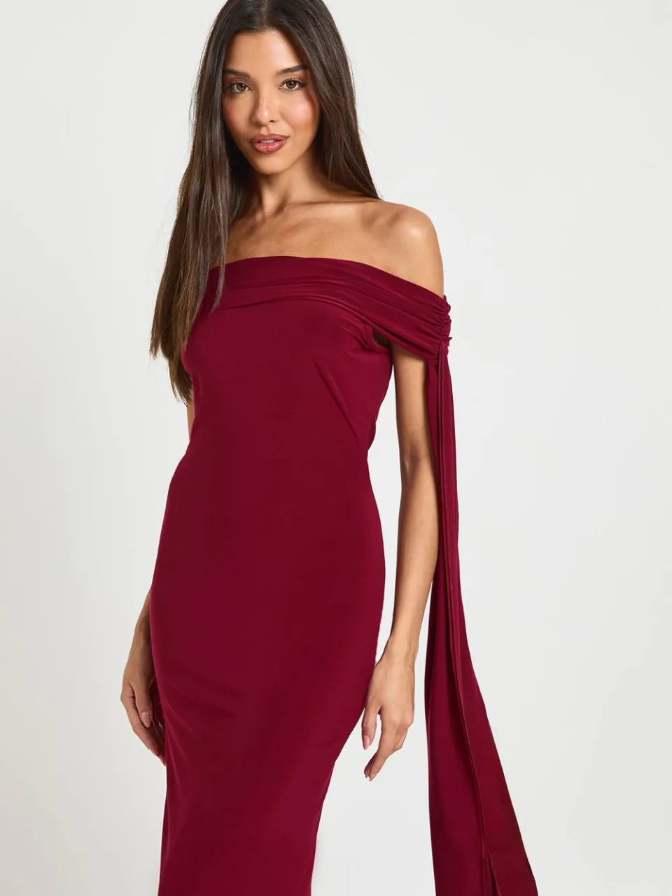 boohoo Dames Maxi Jurk met Twist Detail en Off-Shoulder Drapering wijn, foto 2