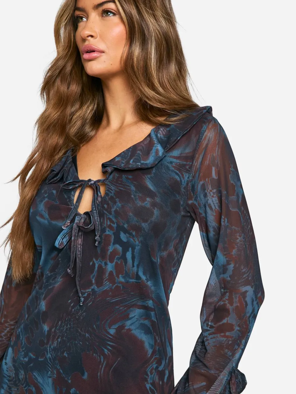 boohoo Dames Ruffle Printed Mesh Mini Dress blauw, foto 3