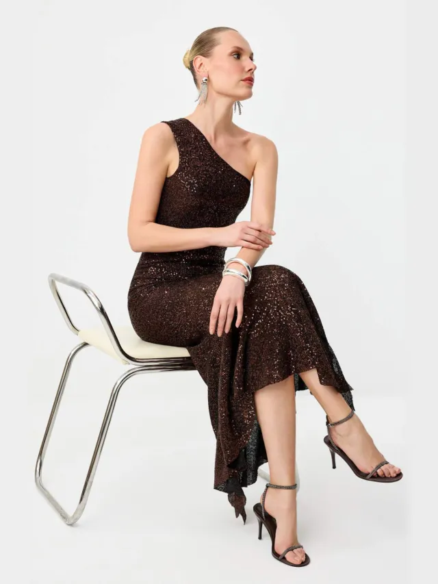 Trendyol TRENDYOLMİLLA Dames Bruin Effen Midi Mouwloos Asymmetrisch Jurken