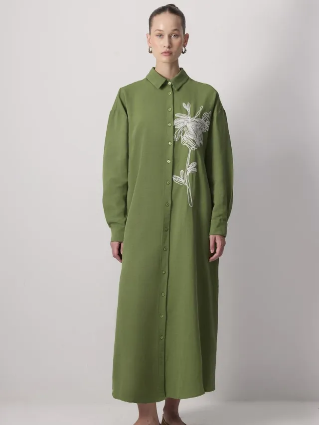 TOUCHÉ PRIVÉ Geborduurde doorknoopjurk met natuurlijke textuur - Khaki - Dames