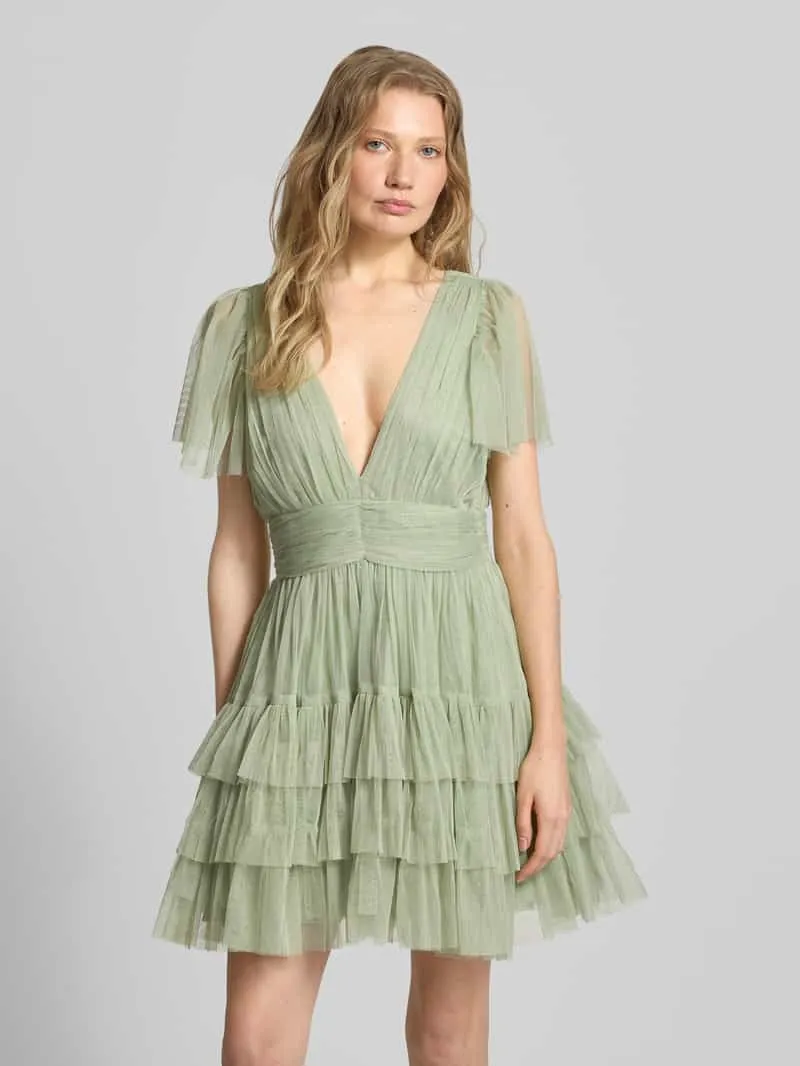 Lace & Beads Cocktailjurk met diepe V-hals lichtgroen, foto 4
