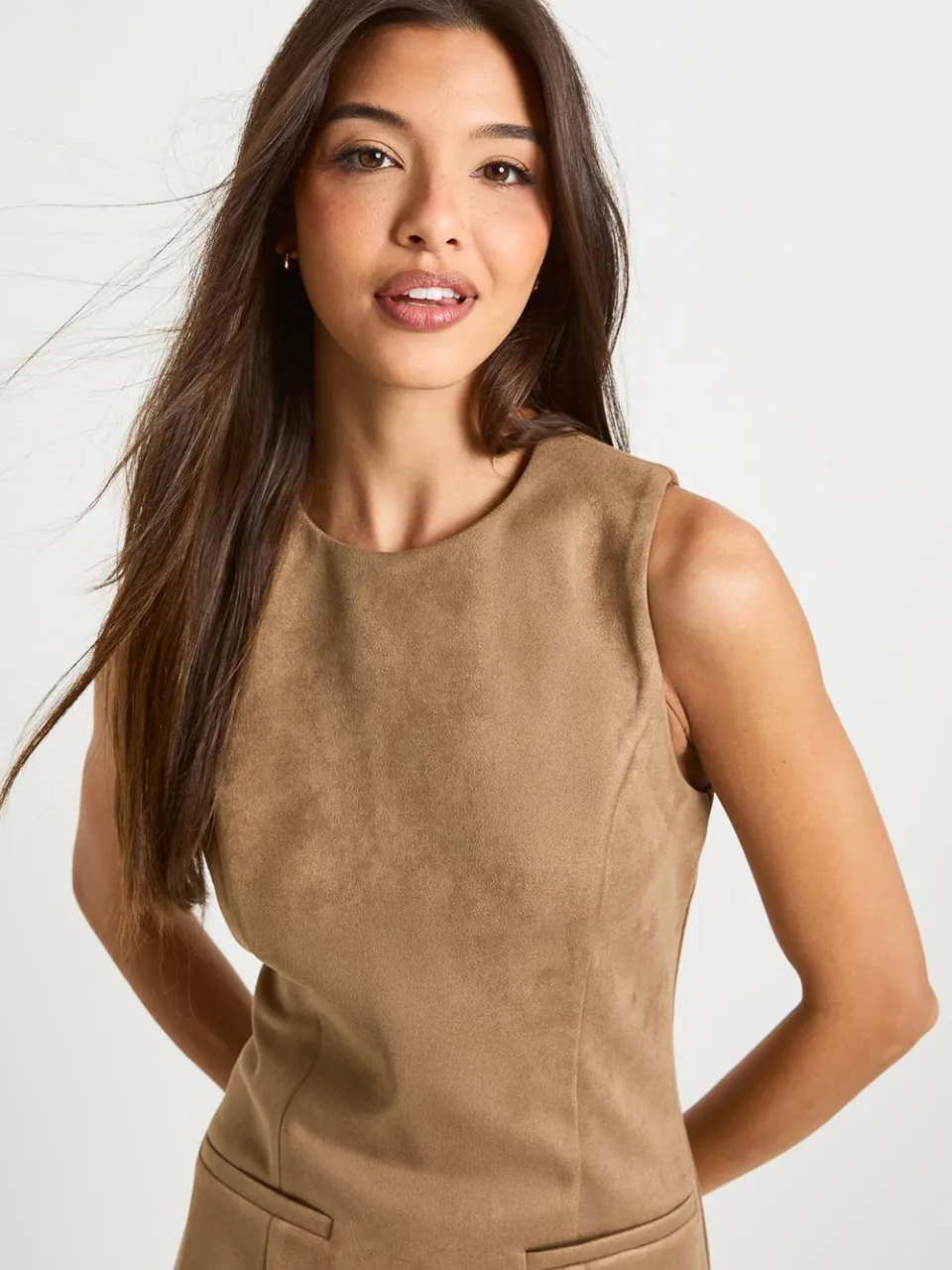 boohoo Dames Nepsuede shiftjurk camel, foto 4