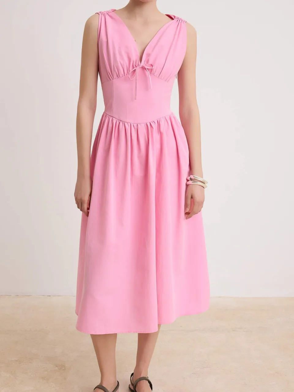 Trendyol TRENDYOLMİLLA Dames Roze Effen Midi Mouwloos Skater Jurken, foto 2