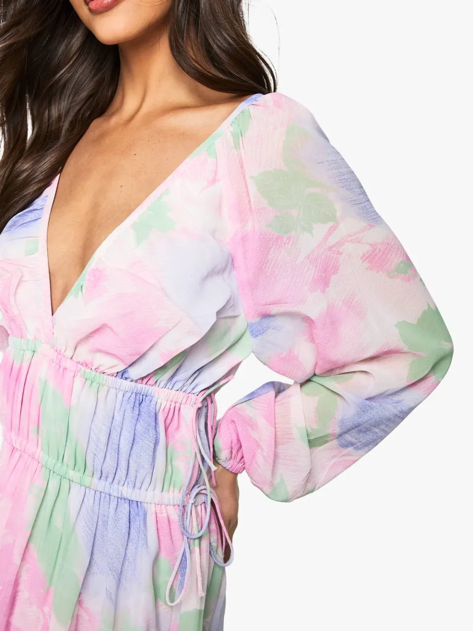 boohoo Dames Bloemen mini-jurk met gesnoerde taille en ballonmouwen blauw, foto 4