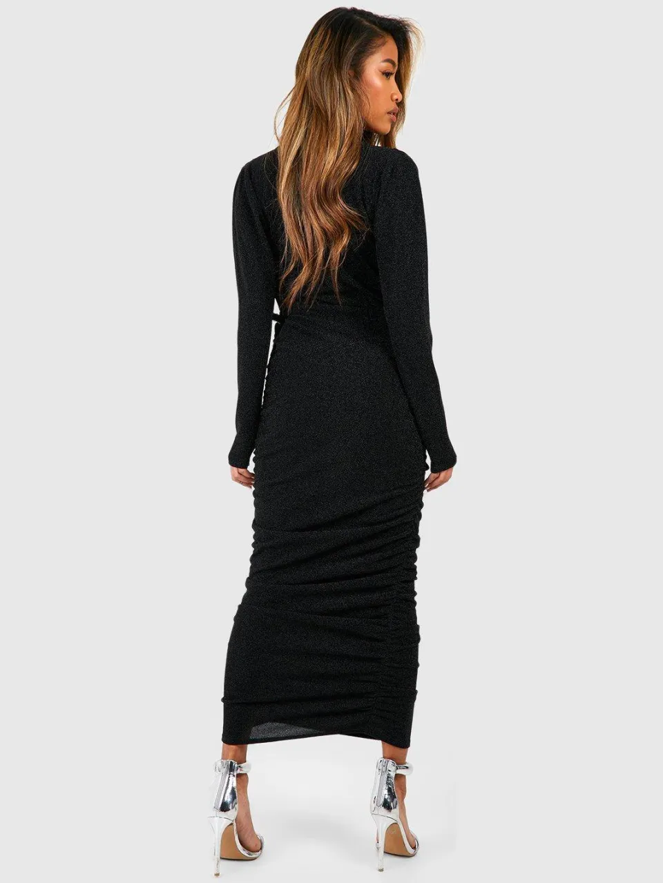 boohoo Dames Glitter Gerafelde Wikkel Midaxi Jurk zwart, foto 2