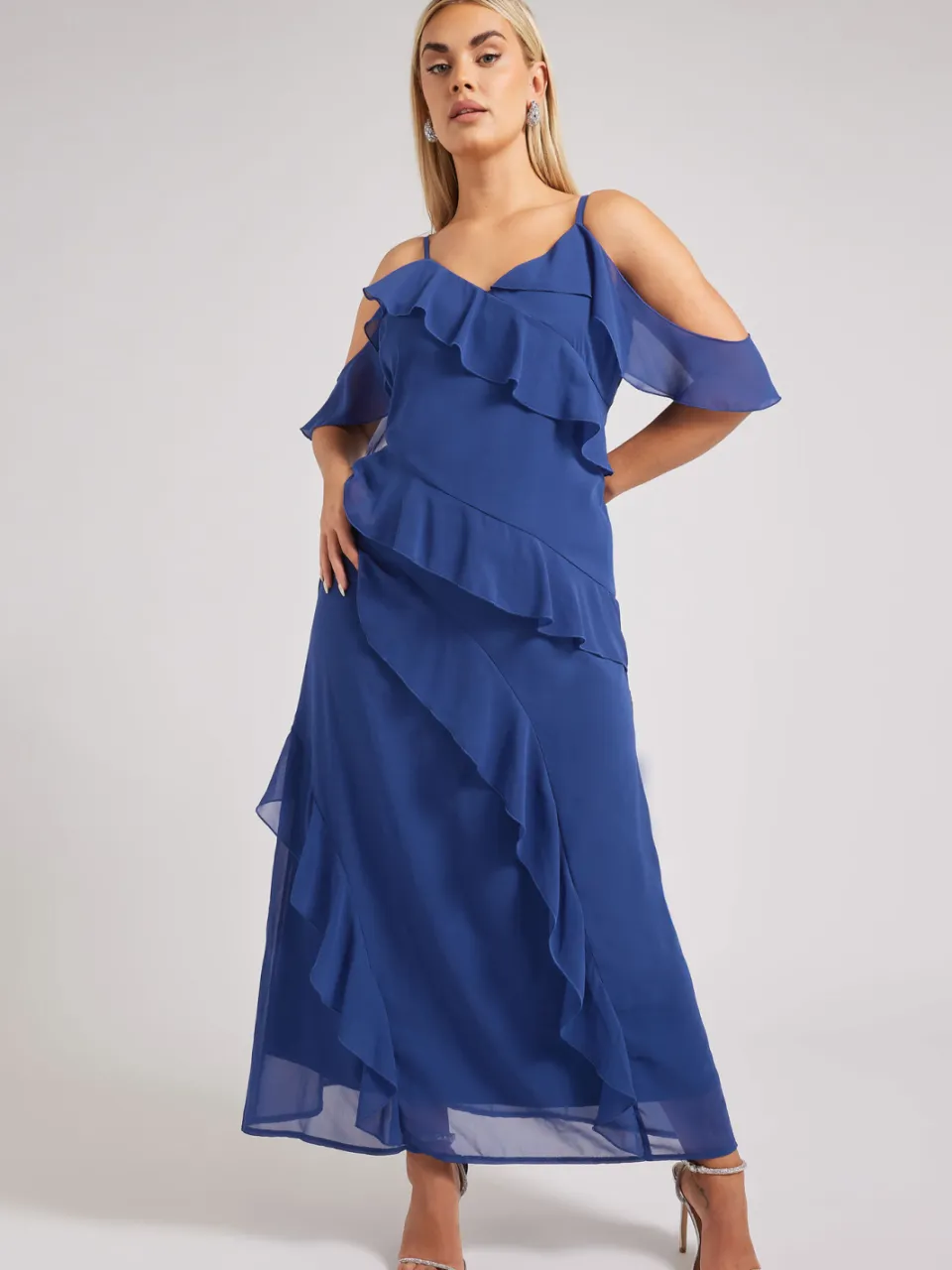 Yours London Maxi Jurk Met Ruches En Blote Schouders In Kobaltblauw Blue