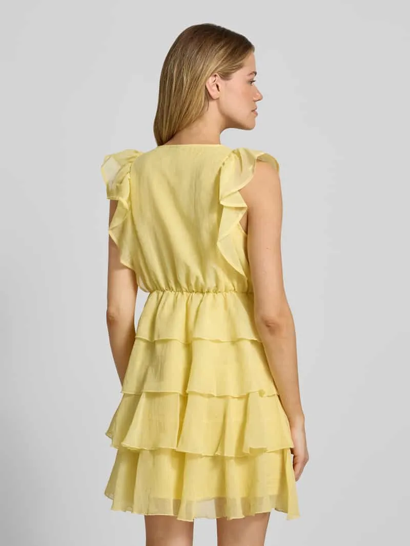 Vero Moda Getailleerde cocktailjurk met wikkellook model 'SABRINA' lichtgeel, foto 4