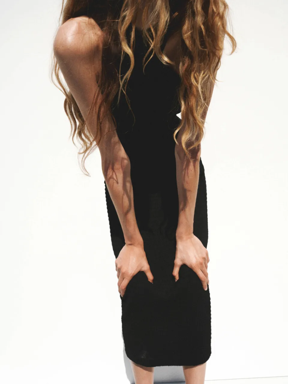 Mango halter midi jurk - zwart, foto 5