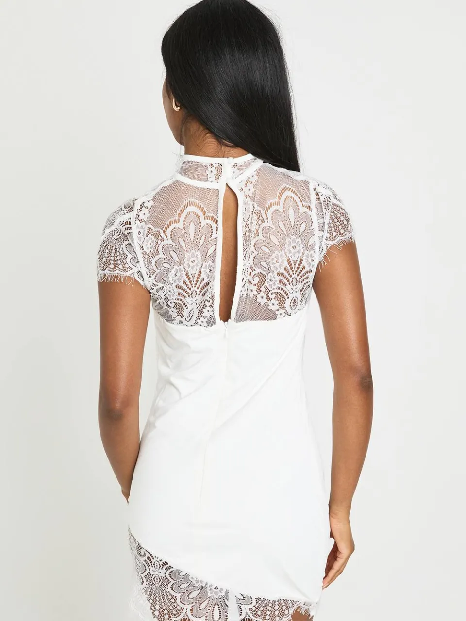 boohoo Dames Mini-jurk Met Kanten Cape Detail ivoor, foto 3