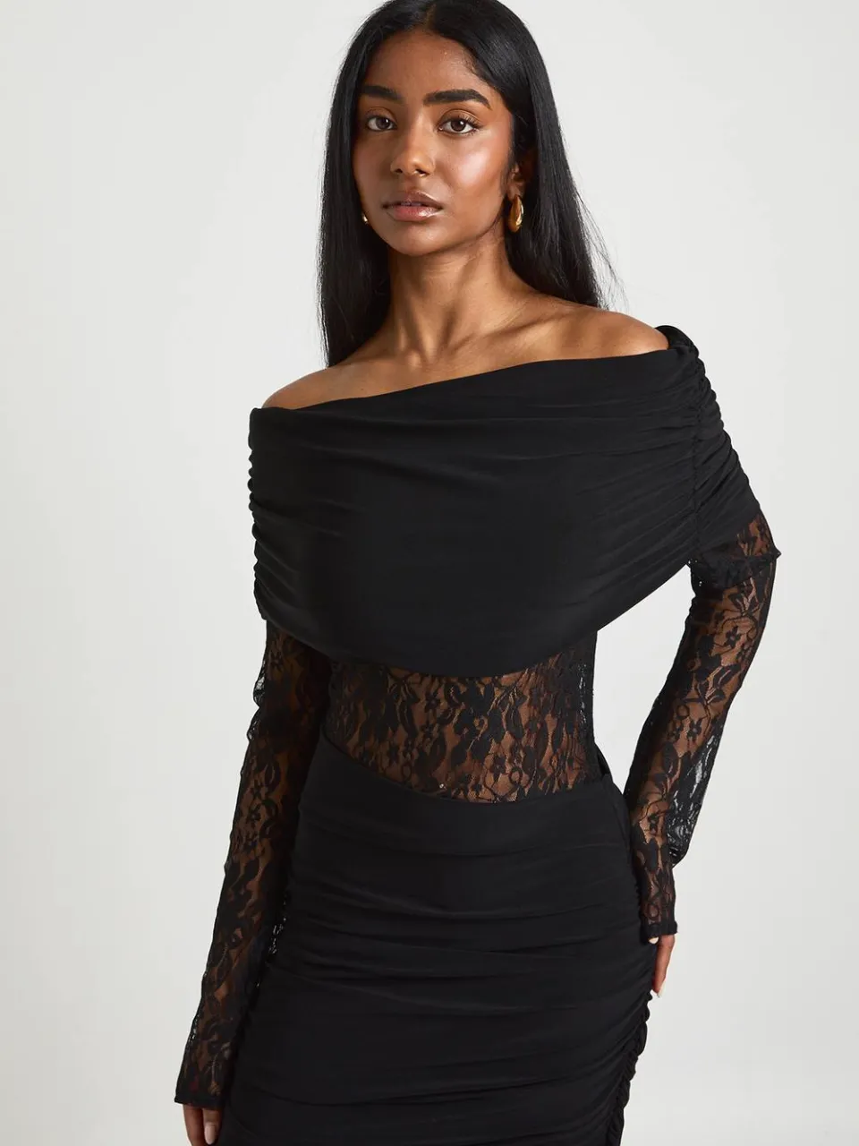 boohoo Dames Slinky Bardot Strakke Jurk met Kant Inzetstukken zwart, foto 3