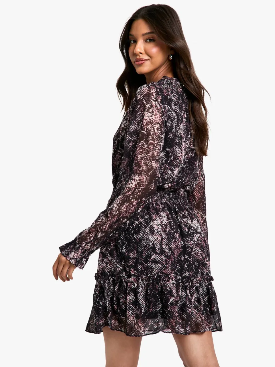 boohoo Dames Snake Print Chiffon Lange Mouw Skater Jurk slangenprint, foto 2