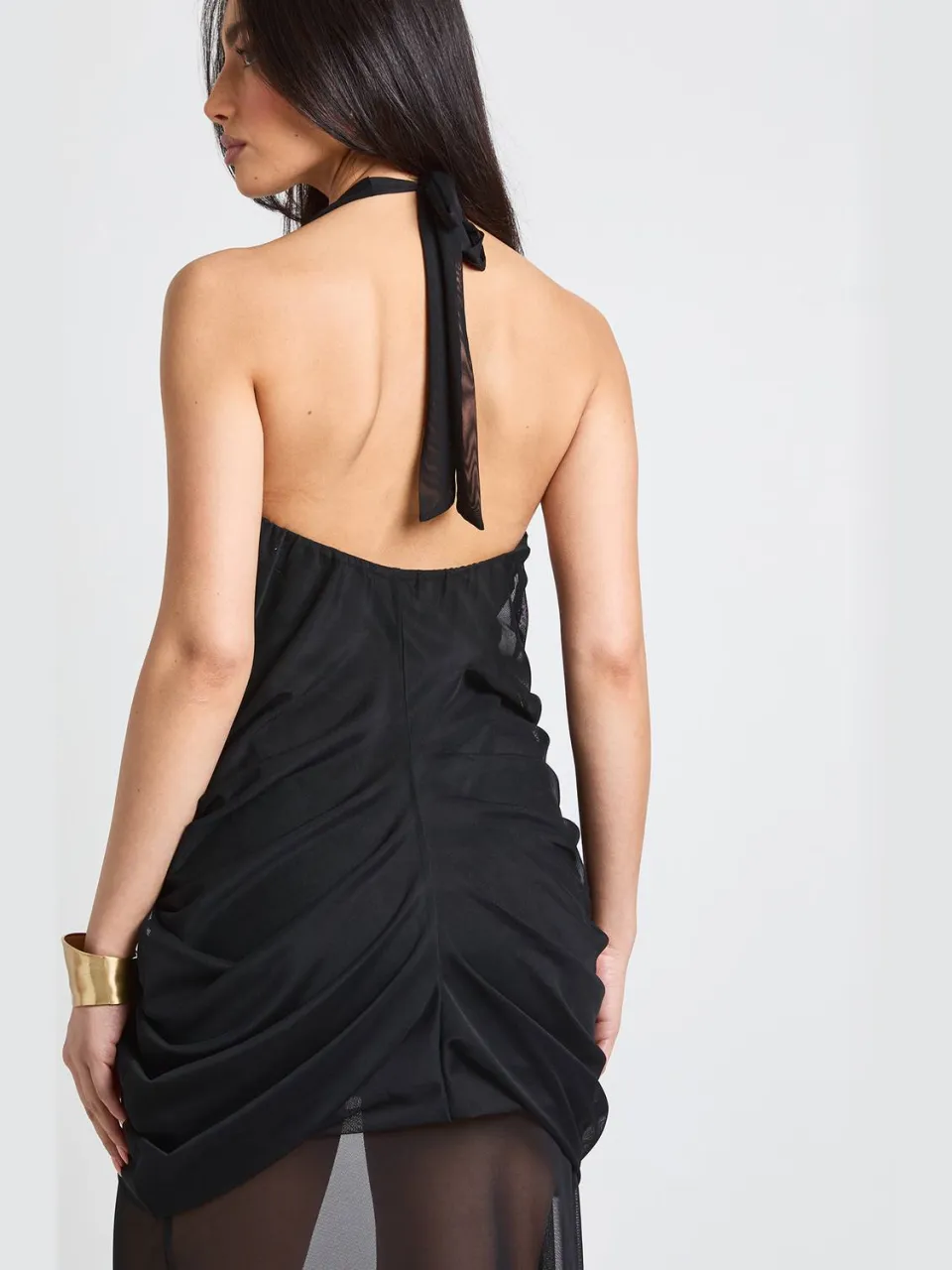 boohoo Dames Gerimpelde Halterneck Maxi Jurk met Doorzichtige Zoom zwart, foto 4