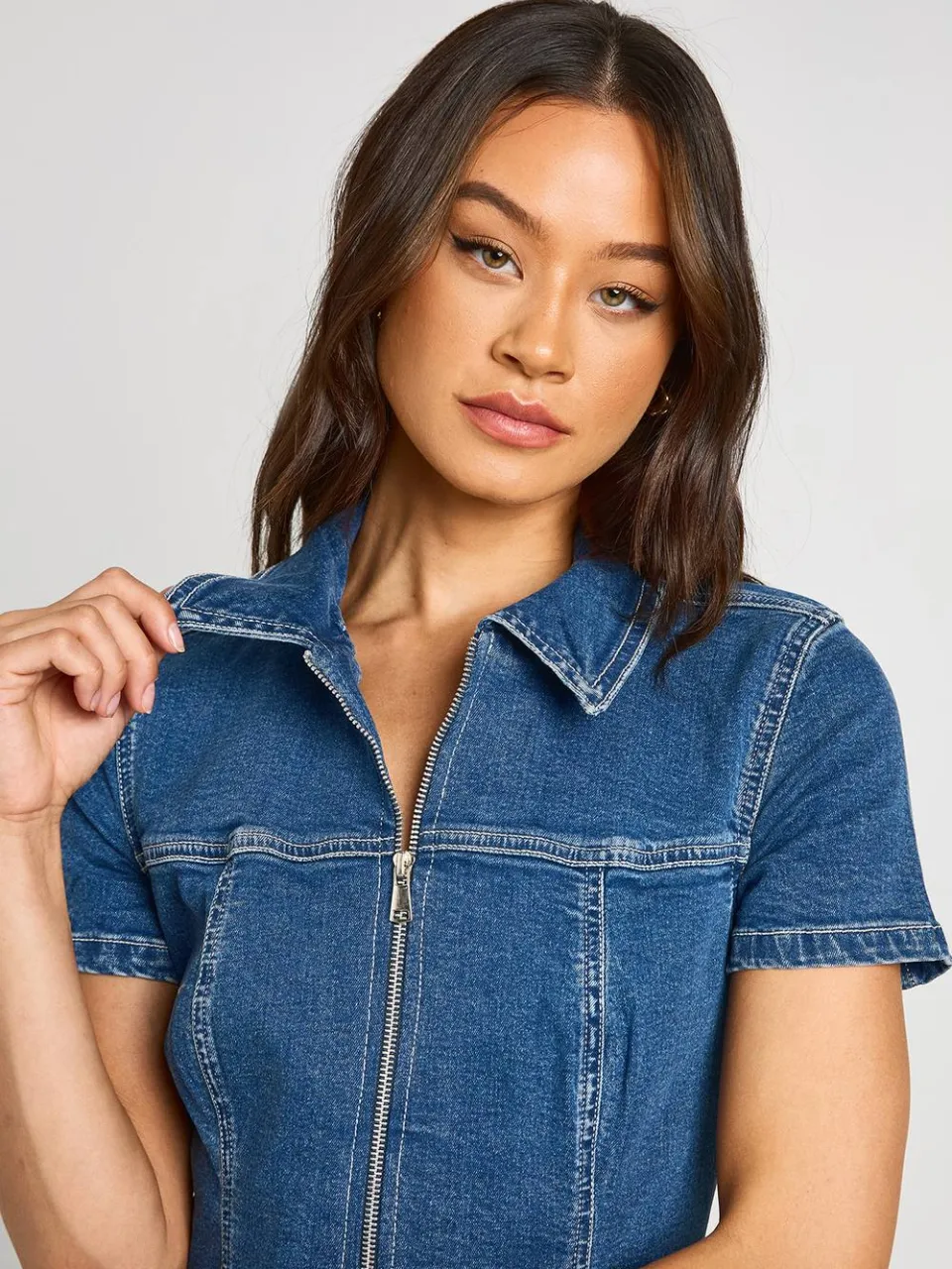 boohoo Dames Lange Denim Jurk Met Korte Mouwen En Rits Aan De Voorkant, foto 4
