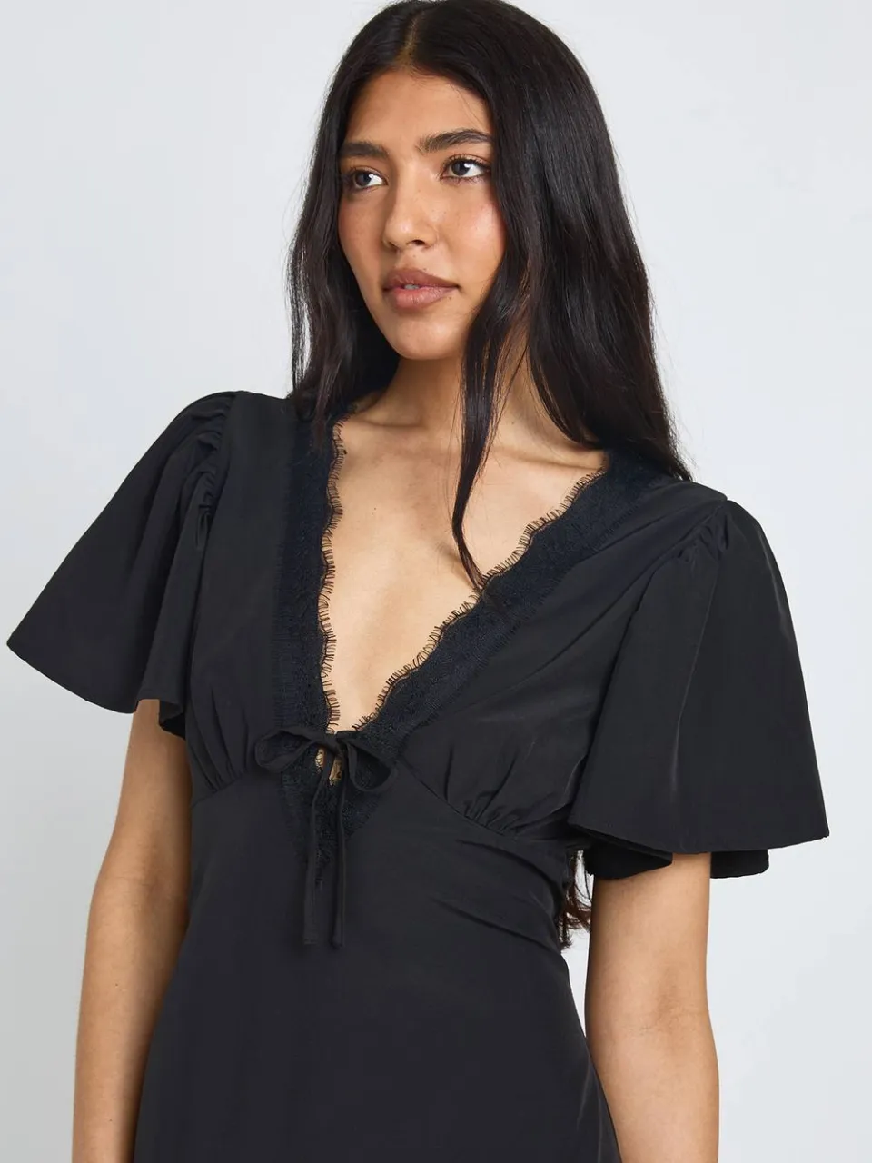 boohoo Dames Lange Mini-jurk Met Kantafwerking zwart, foto 4