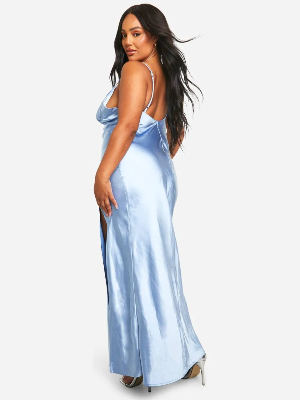 boohoo Dames Plus Bruidsmeisje Satijn Jurk met Bandjes Maxi blauw, foto 3