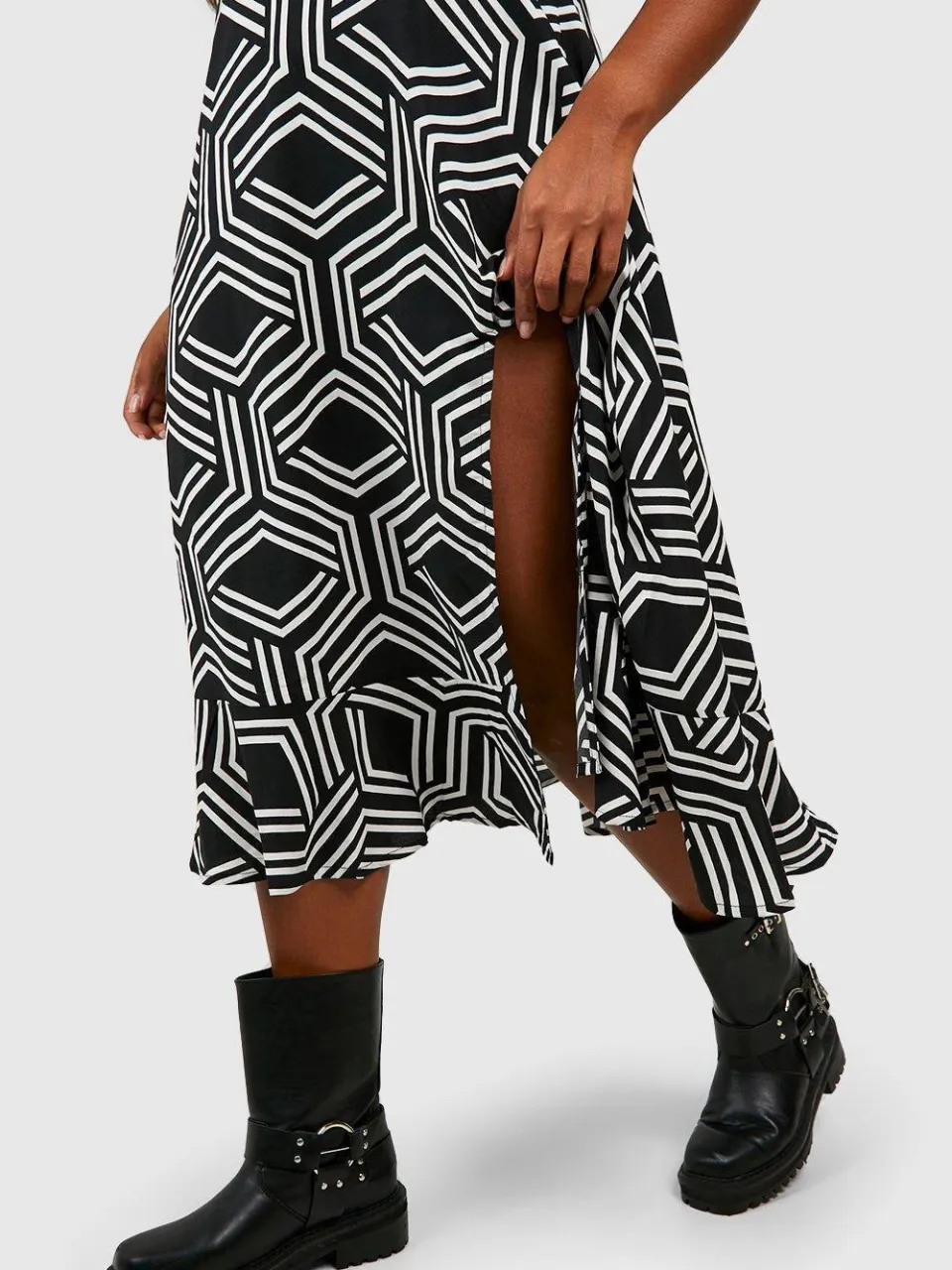 boohoo Dames Plus Mono Print Midi Smock Dress zwart, foto 3