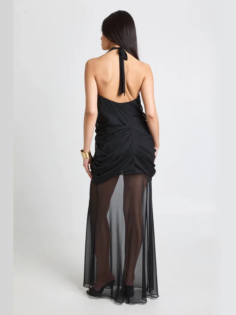 boohoo Dames Gerimpelde Halterneck Maxi Jurk met Doorzichtige Zoom zwart, foto 3