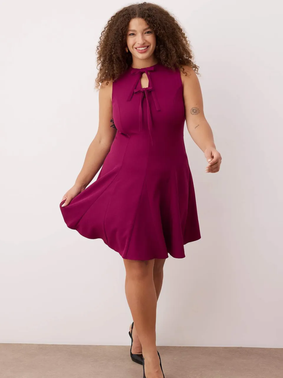 Trendyol Curve Dames Paars Effen Kort / Mini Mouwloos Casual A-lijn Grote maten Jurk Rood