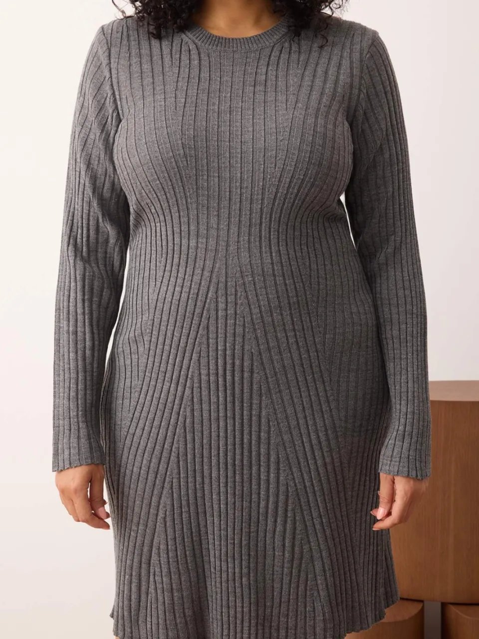 Trendyol Curve Dames Grijs Effen Kort / Mini Lang Casual Bodycon Grote maten Jurk, foto 2