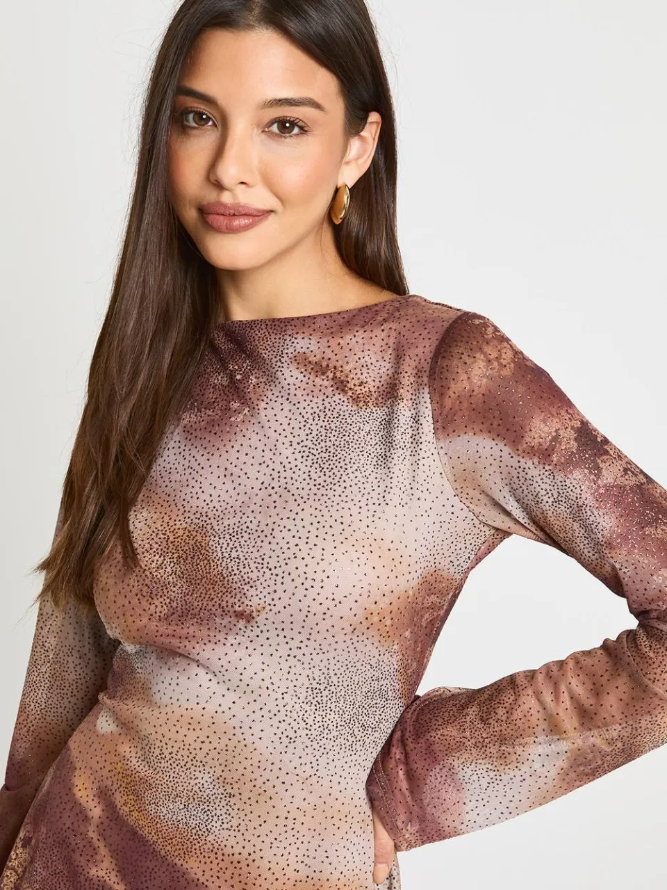 boohoo Dames Bedrukte glitterpailletten mini-jurk met slash-hals en uitlopende mouwen oranje, foto 4