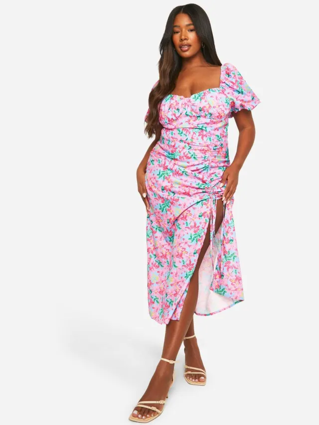 boohoo Dames Plus Geweven Ditsy Bloemen Geraffelde Midaxi-Jurk Roze