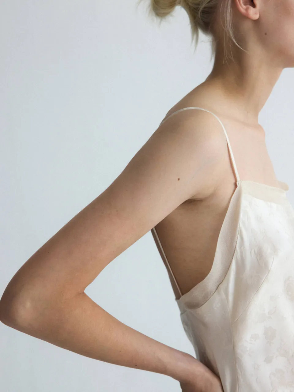 Mango gebloemde jacquard midi jurk - beige, foto 8