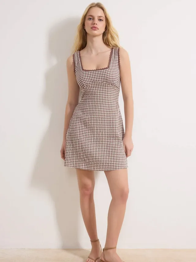 Trendyol TRENDYOLMİLLA Dames Bruin Geruit Kort / Mini Mouwloos Casual A-lijn Jurken