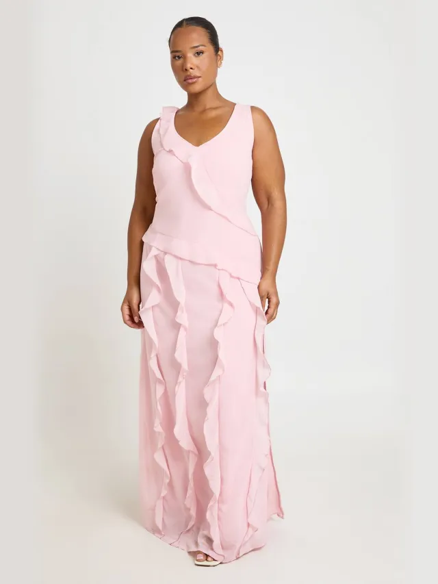 boohoo Dames Plus Chiffon Ruches Maxi Jurk Stoffig Roze