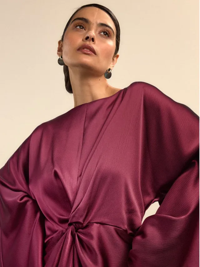 Next Dames - Maxi-jurk van satijn met gedraaide voorkant en lange mouwen - Rood Burgundy Red