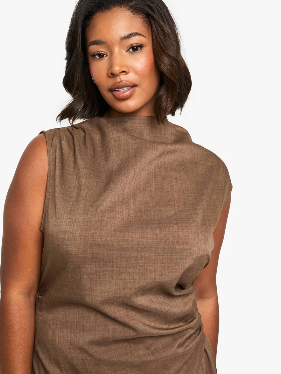 boohoo Dames Plus Dubbele Laag Geruched Schouder Skater Jurk chocoladebruin, foto 3